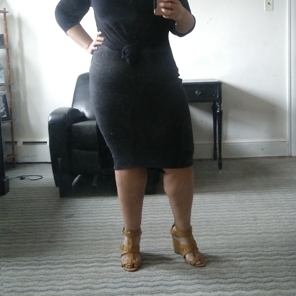 Express Midi Skirt